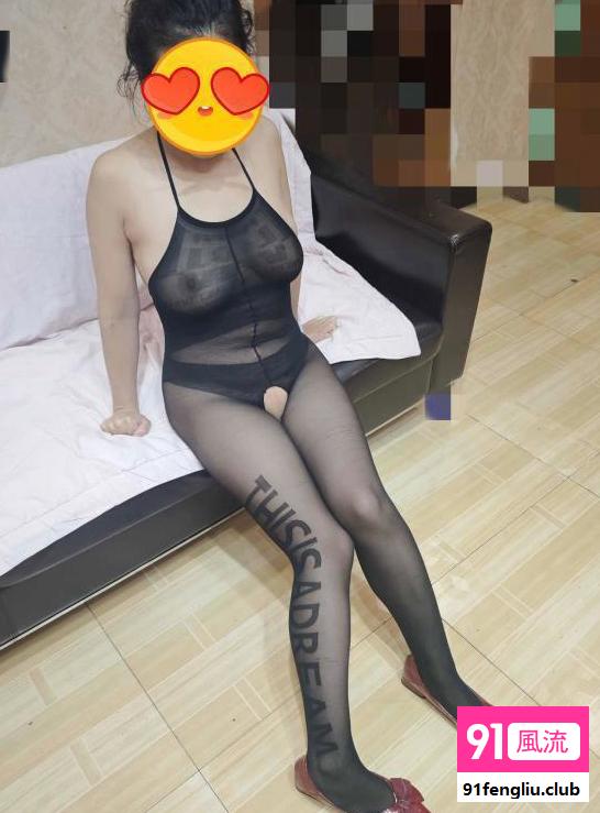 小榄很腼腆的大波姐姐